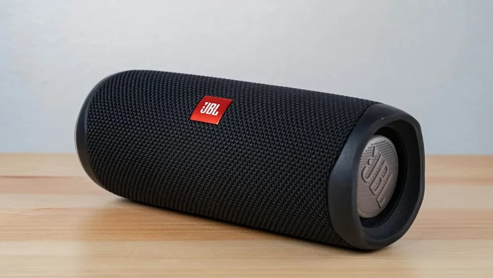 JBL Charge 5 speaker